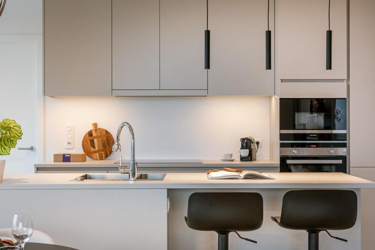 Huswell - With Fantastic View, Terrace And Parking Apartamento
