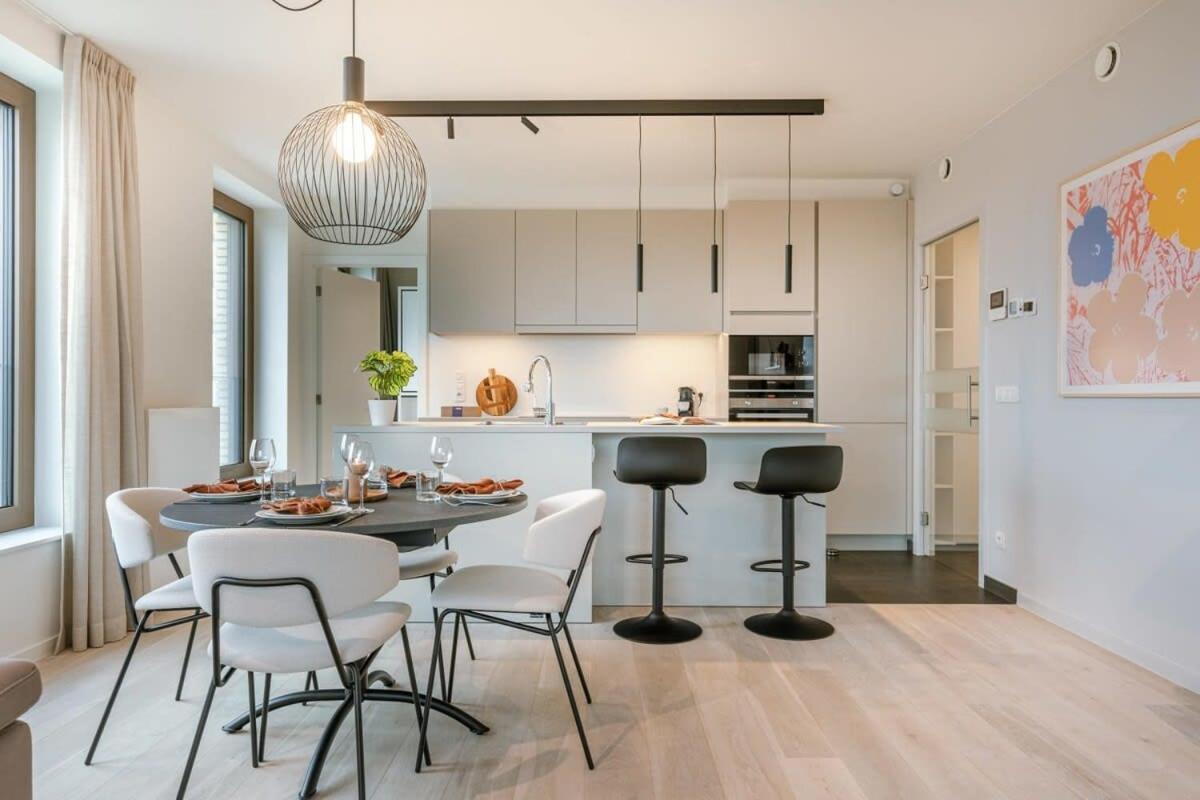 Huswell - With Fantastic View, Terrace And Parking
